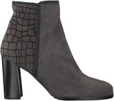 Grey Maripé Ankle boots 23107