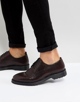ASOS - Chaussures derby à lacets en cuir perforé avec semelle côtelée - Bordeaux - Rouge