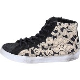 Chaussures 2 Stars sneakers beige noir textile BX529
