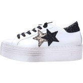 Chaussures 2 Stars 2051