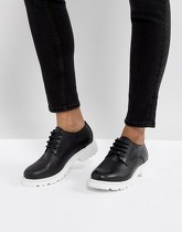 H by Hudson - Chaussure en cuir à semelle épaisse - Noir