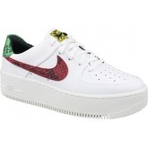 Chaussures Nike Air Force 1 W Sage Lo Premium