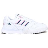 Chaussures adidas A.R. TRAINER W