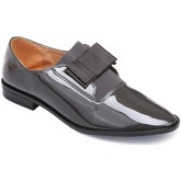 Chaussures La Modeuse Mocassins gris vernis avec noeud grande taille