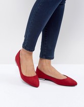New Look - Chaussures plates à bout pointu en suédine avec empiècements en métal - Rouge