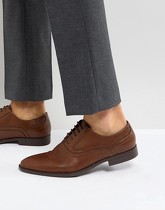 ASOS - Chaussures Oxford en simili cuir avec détail en relief - Fauve - Fauve