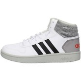 Chaussures adidas EE8545