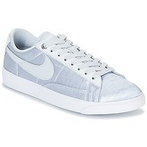 Chaussures Nike BLAZER LOW SE W